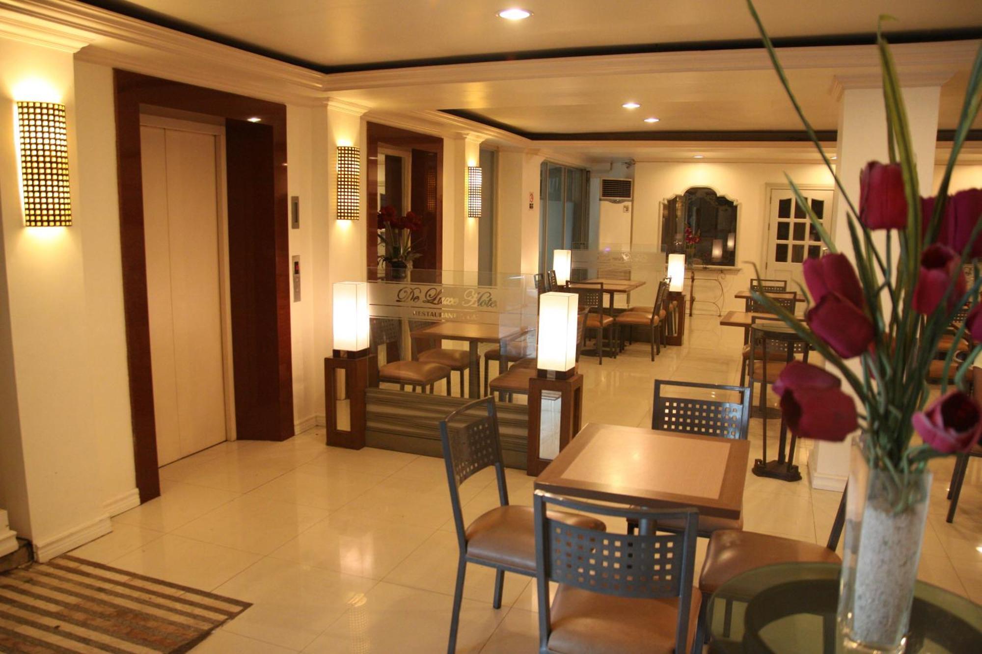 De Luxe Hotel Cagayan de Oro Exteriör bild