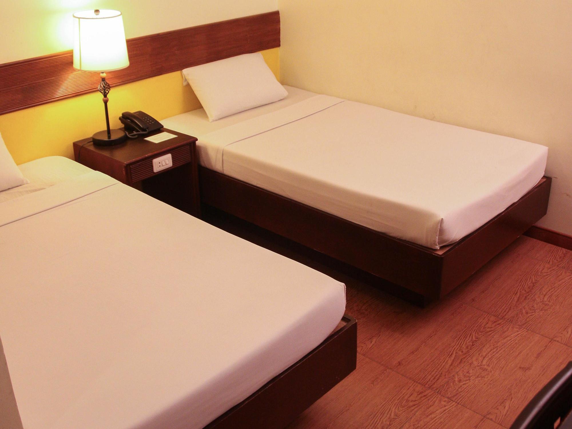 De Luxe Hotel Cagayan de Oro Exteriör bild